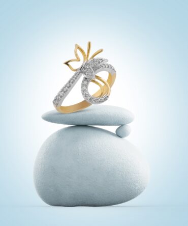 Samriddhi Jewellers - Butterfly Charm Two-Tone Diamond Ring