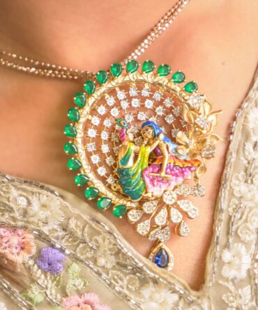 Samriddhi-Enchanted-Lord-Radha-Krishna-Pendant