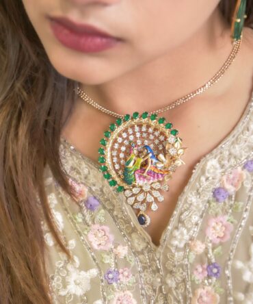 Samriddhi-Enchanted-Lord-Radha-Krishna-Pendant