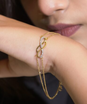 Samriddhi-Golden Entwine Sparkle Hand Chain