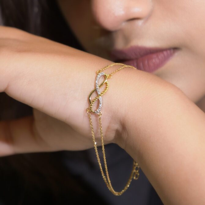Samriddhi-Golden Entwine Sparkle Hand Chain