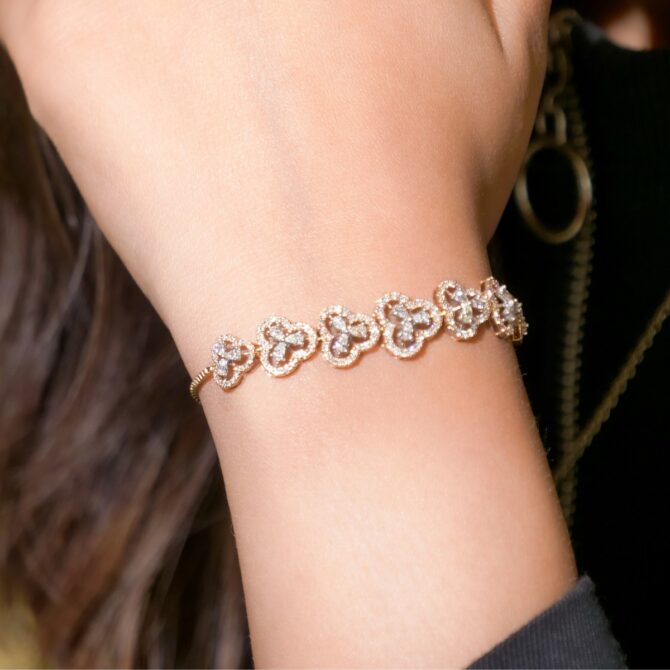 Samriddhi-Golden Glimmer Clover Charm Bracelet