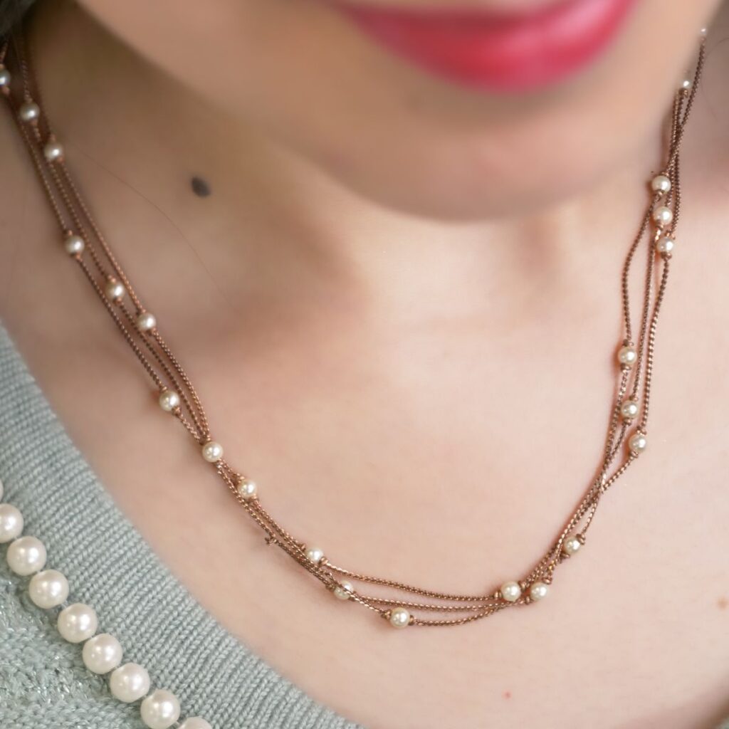 Samriddhi-Pearlescent-Grace-Layered-Necklace