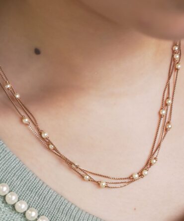 Samriddhi-Pearlescent-Grace-Layered-Necklace