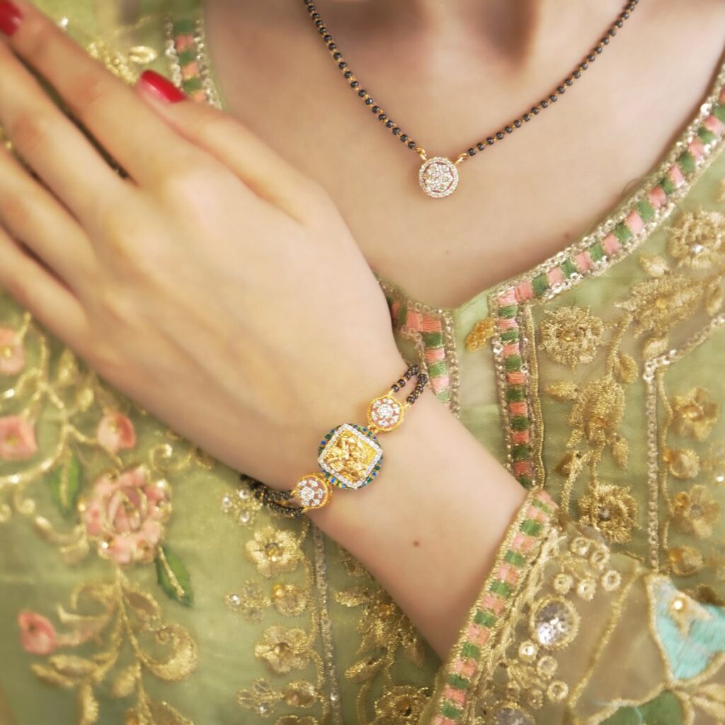 Samriddhi-Regal-Emblem-Beaded-Bracelet.jpg