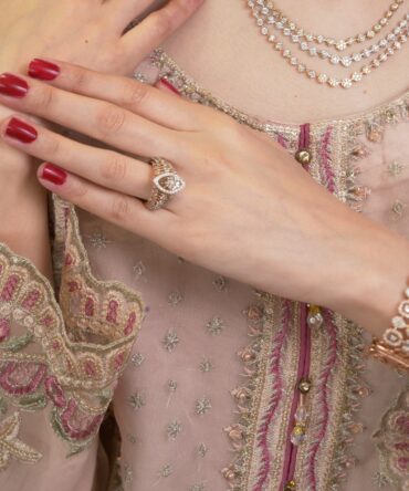 Samriddhi-Rose Radiance Diamond Ring