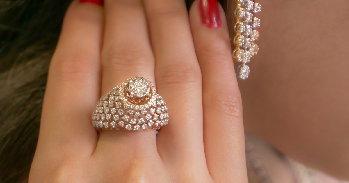Samriddhi Jewellers - Looking for the Perfect Engagement Ring in Aligarh
